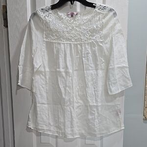 Elegant White Lace Top